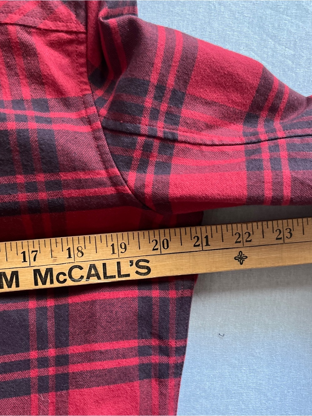 Helly Hansen Red and Black Plaid Shirt Sz L - Picture 7 of 7